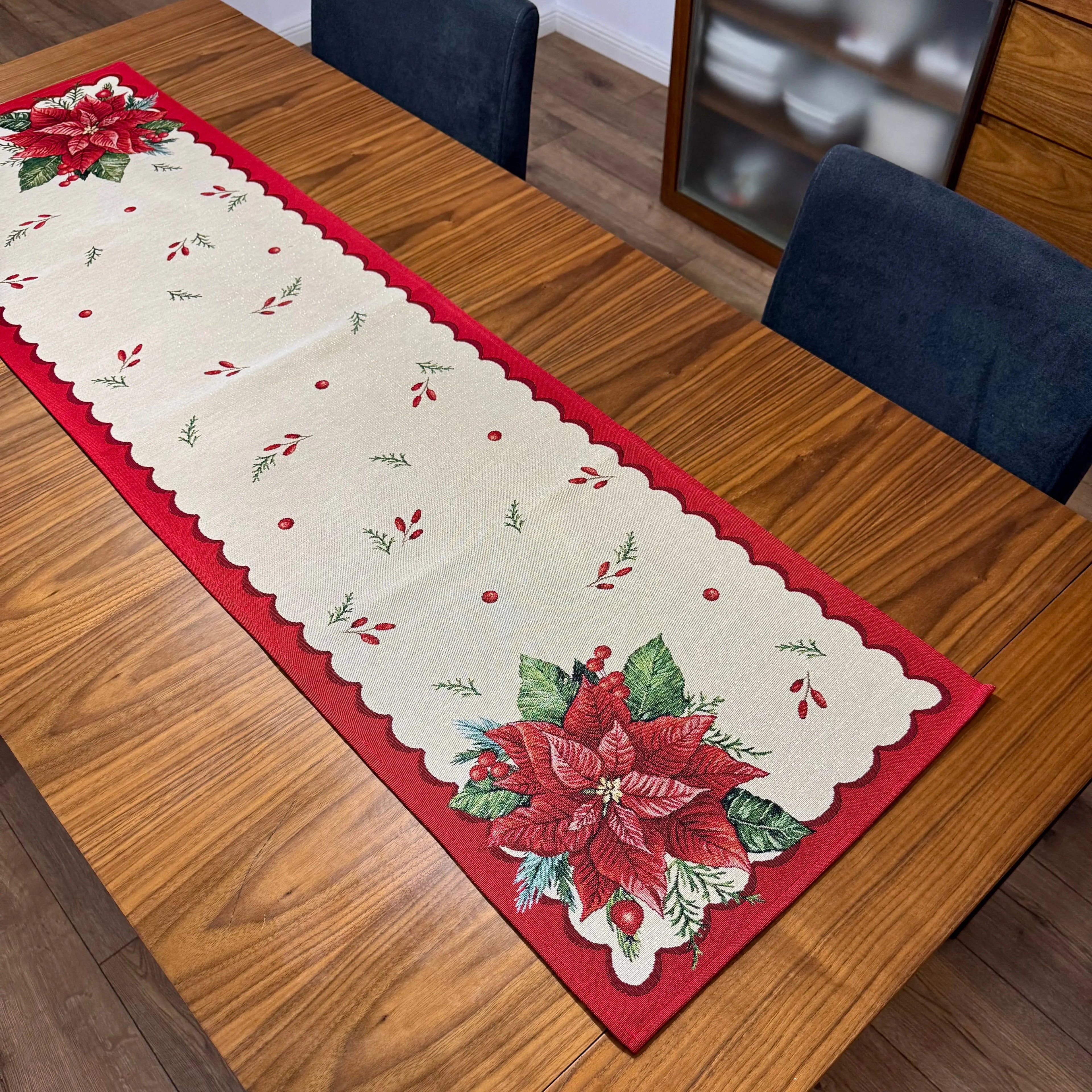 Fete de masa și naproane din gobelin ARANZA, motive craciunite rosii - Complet personalizabil CASA CRYSTAL CasaCrystal