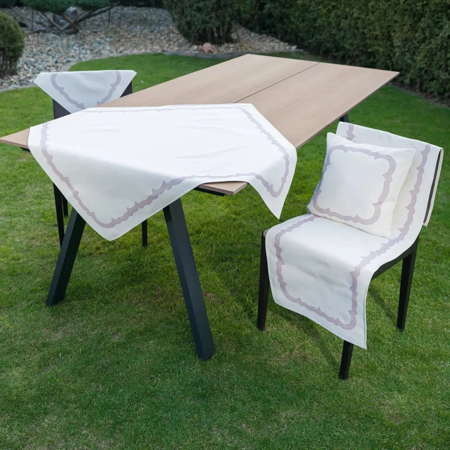 Fete de masa și naproane din gobelin MARCUS, model decorativ simplu - Complet personalizabil CasaCrystal CasaCrystal