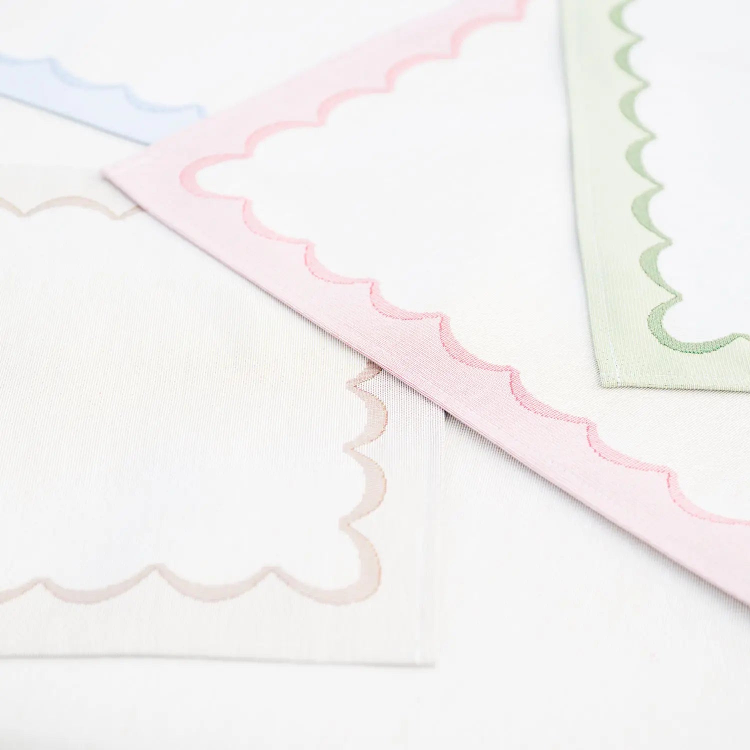 Fete de masa și naproane din gobelin SCALO, motive decorative simple - Complet personalizabil