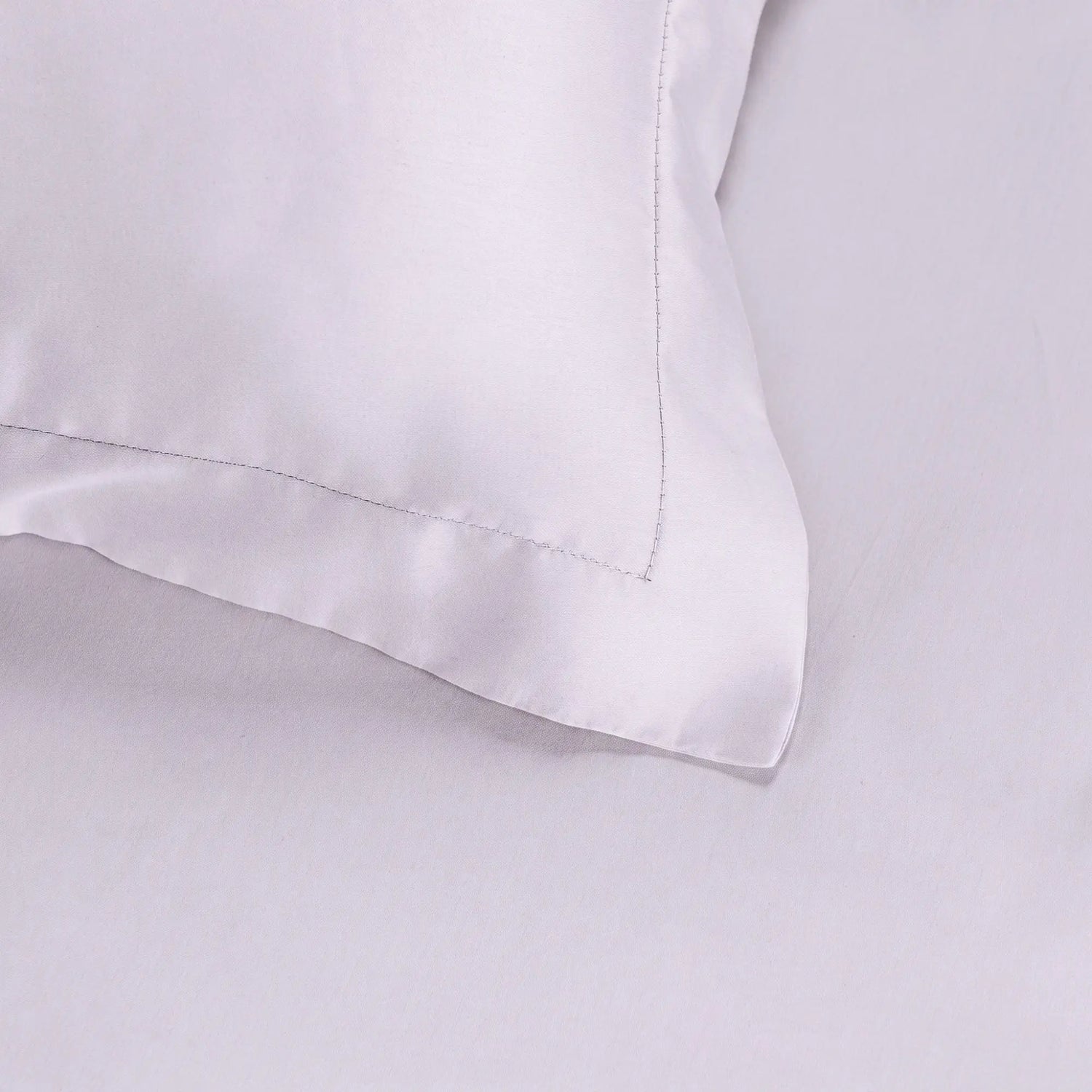 Lenjerie de pat 1 persoană Gri Lila din bumbac satinat dens simplă, personalizabilă – SIMPLE LILAC
