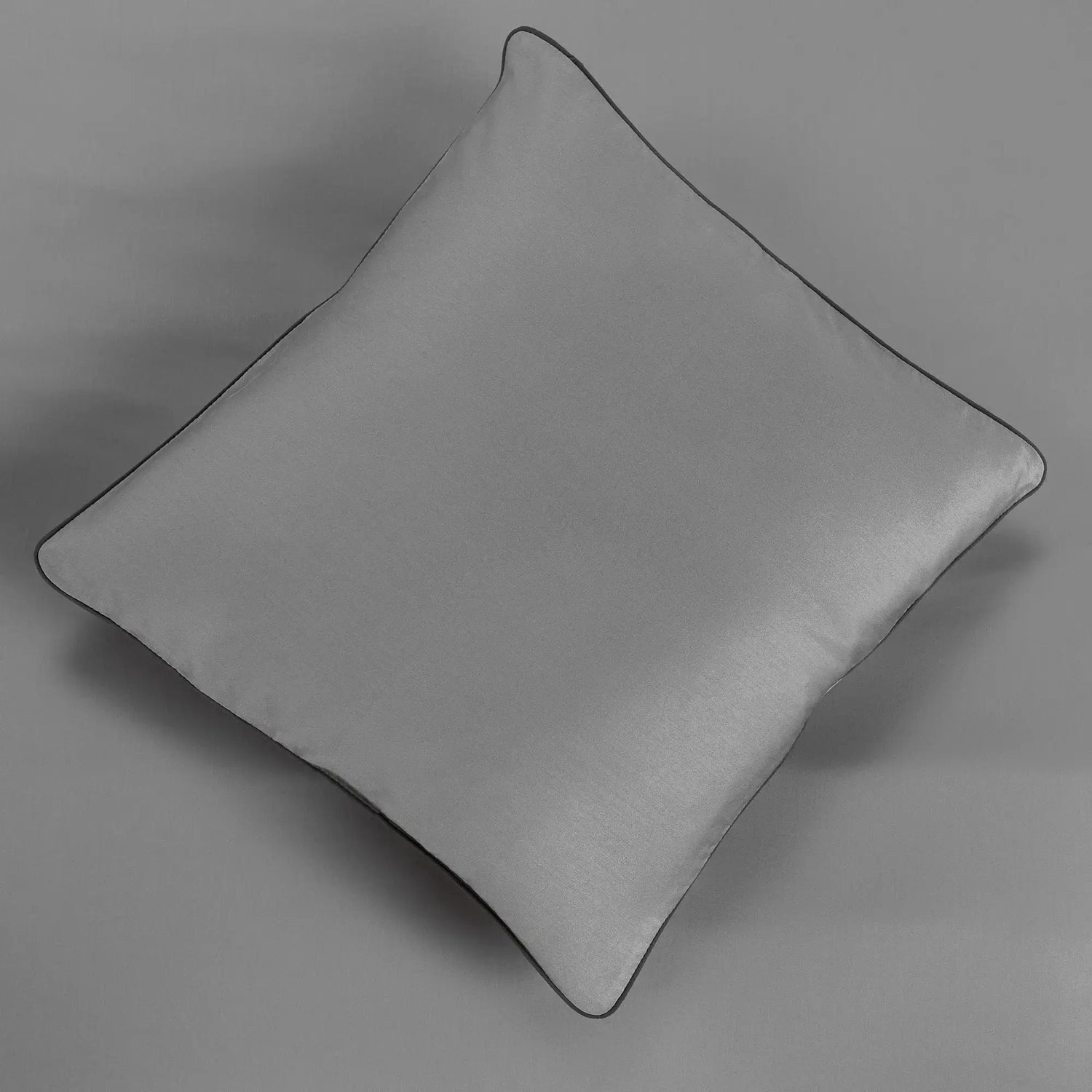 Lenjerie de pat 2 persoane Gri, cu două fețe, din bumbac satinat dens, personalizabilă – STONES CASA CRYSTAL CasaCrystal