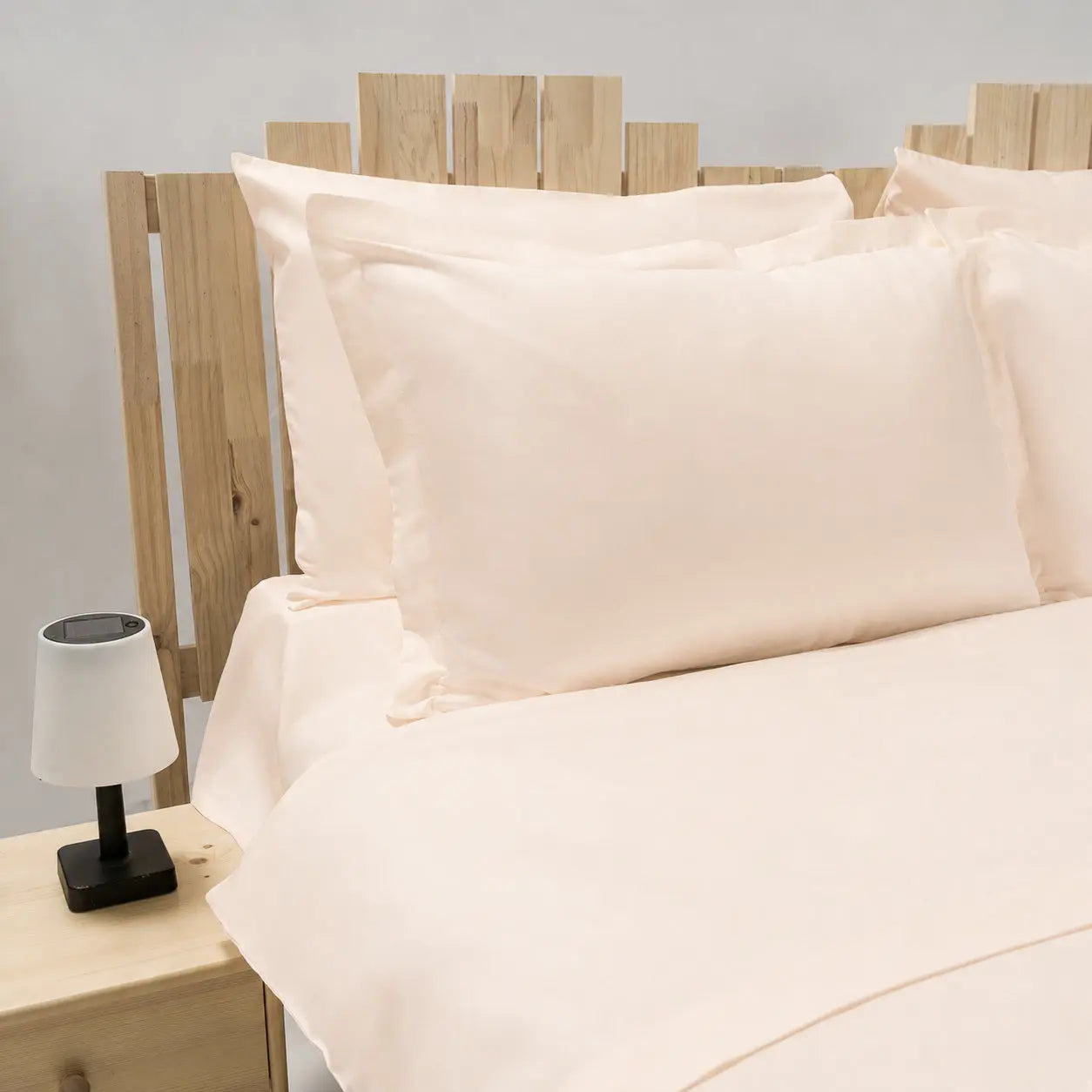 Lenjerie de pat 1 persoană Ivoar din bumbac satinat dens simplă, personalizabilă – SIMPLE VANILLA
