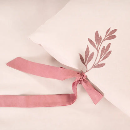 Lenjerie de pat 2 persoane Nude din Bumbac 100% satinat brodată cu motive florale, personalizabilă – AURORA