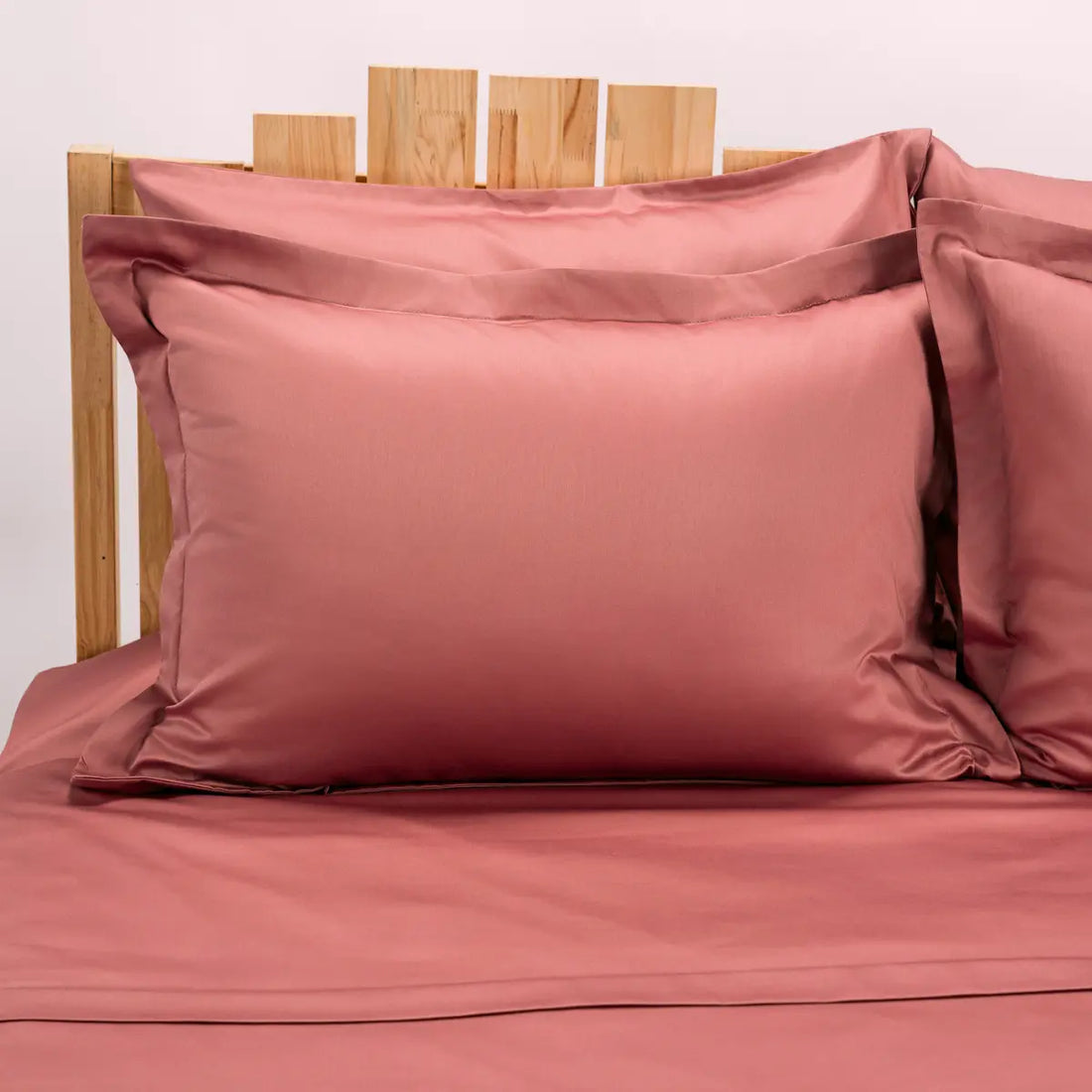 Lenjerie de pat 2 persoane Roz din Bumbac 100% satinat dens, simplă, personalizabilă – SIMPLE PINK