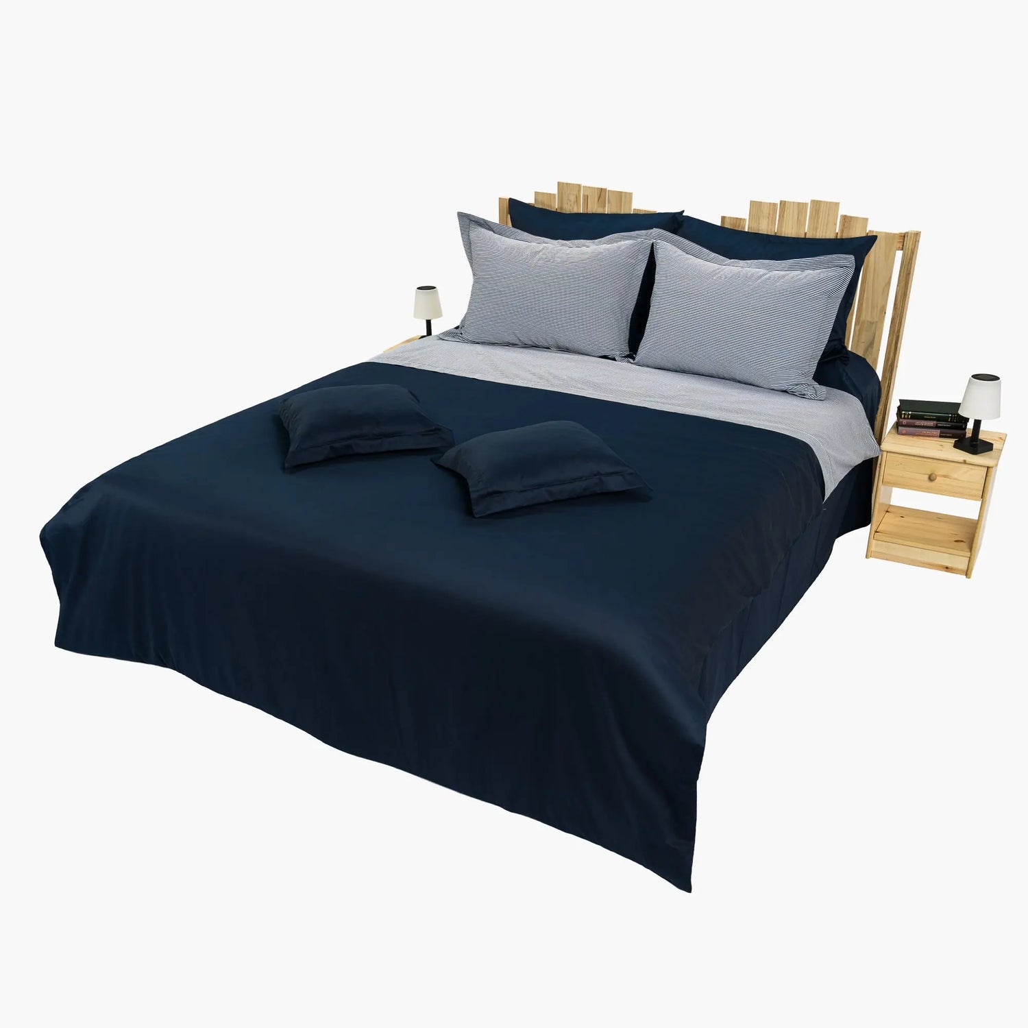 Lenjerie de pat 2 persoane Albastră din bumbac satinat dens cu motive dungi, personalizabilă – SAILOR CASA CRYSTAL CasaCrystal