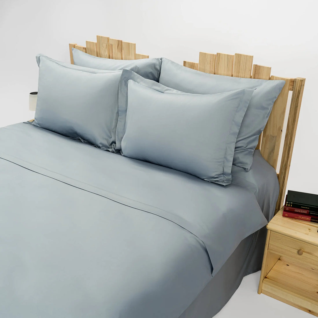 Lenjerie de pat 2 persoane Albastră din bumbac satinat dens simplă, personalizabilă – SIMPLE BLEU CASA CRYSTAL CasaCrystal