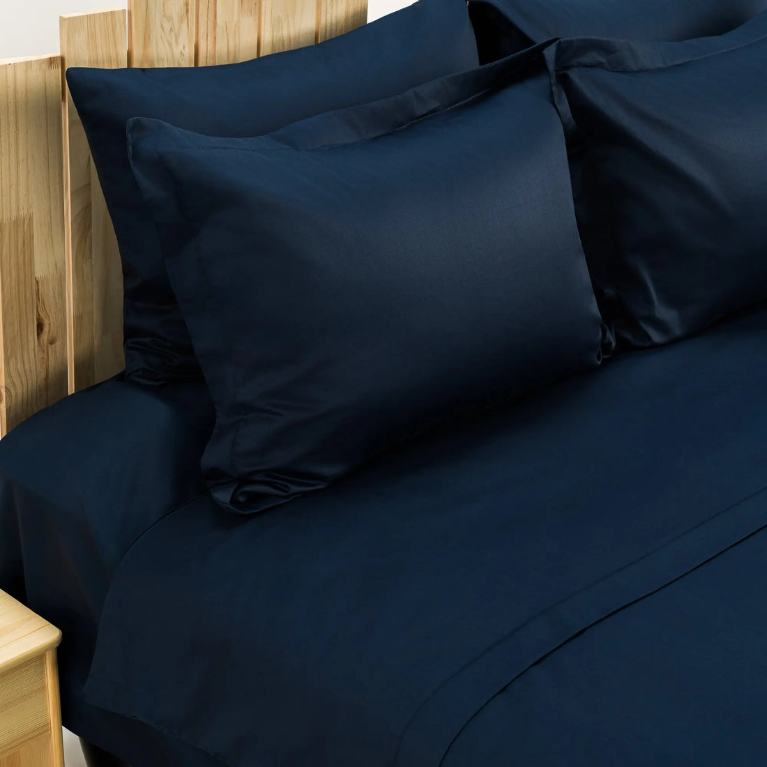 Lenjerie de pat 2 persoane Albastră din bumbac satinat dens simplă, personalizabilă – SIMPLE NAVY CASA CRYSTAL CasaCrystal