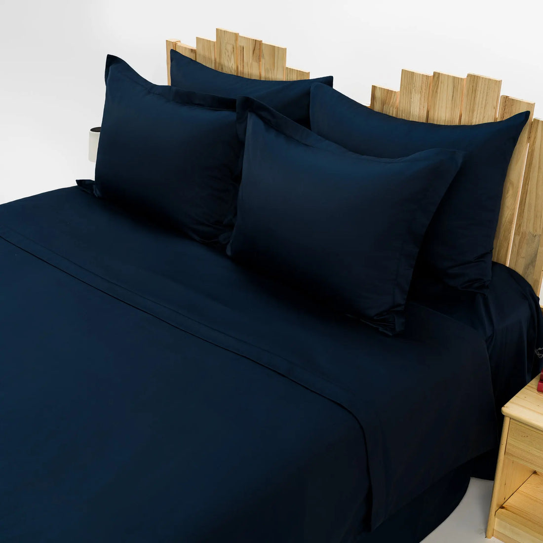 Lenjerie de pat 2 persoane Albastră din bumbac satinat dens simplă, personalizabilă – SIMPLE NAVY CASA CRYSTAL CasaCrystal