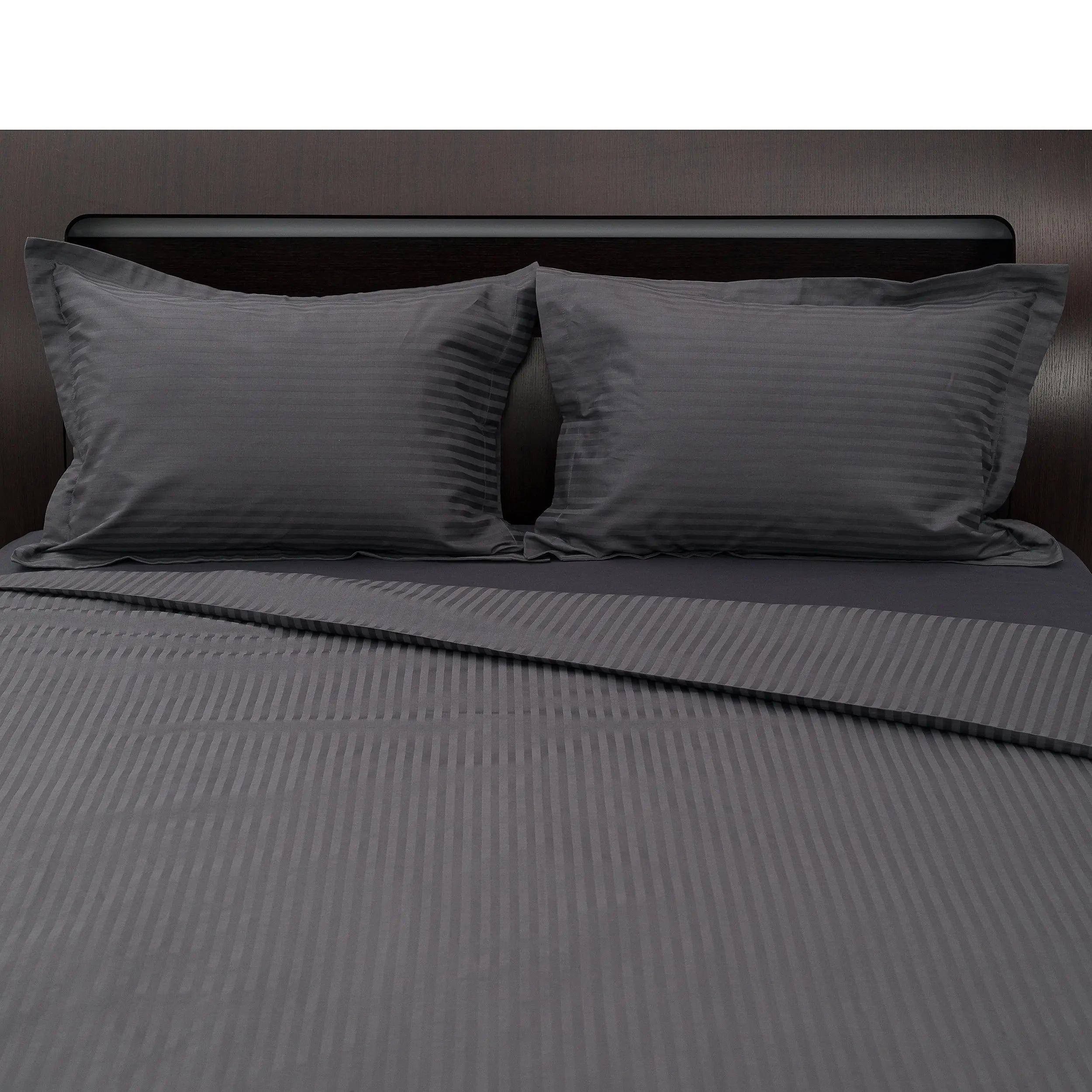 Lenjerie de pat 2 persoane Antracit din Bumbac 100% satinat dens cu dungi, personalizabilă – ANTRACIT STRIPES