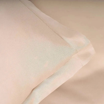 Lenjerie de pat Adela din bumbac 100% natural, durabilă și ușor de întreținut