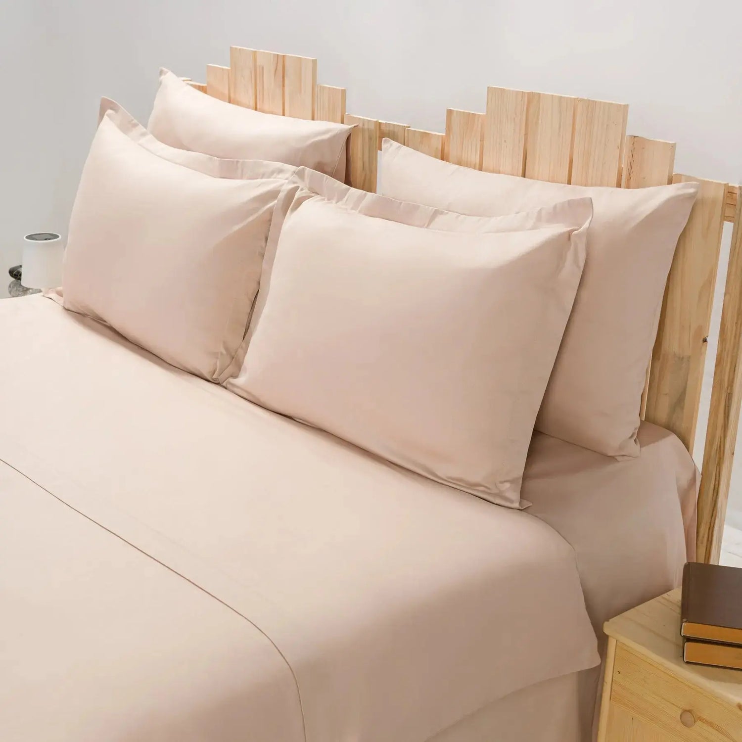 Set lenjerie simple cream din bumbac natural, confort respirabil pentru somn odihnitor