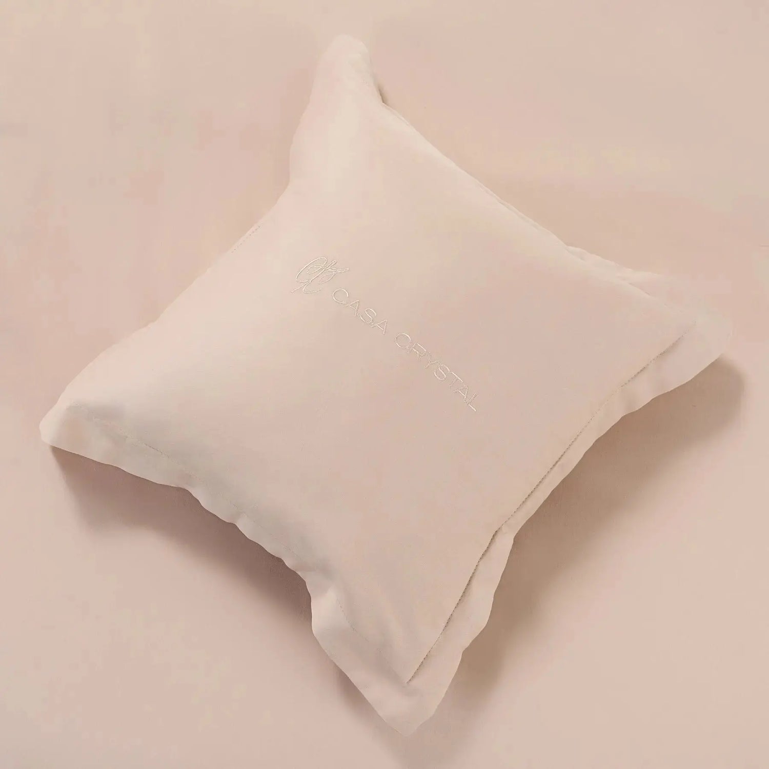 Fețe de pernă și cearceaf simple cream din bumbac natural – finisaje elegante