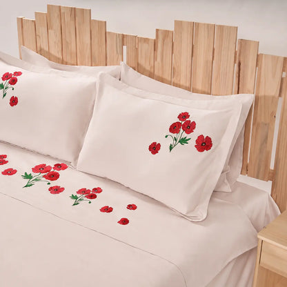 Lenjerie de pat 1 persoană Nude din bumbac satinat dens brodată cu motive florale, personalizabilă – MACI