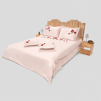 Lenjerie de pat 1 persoană Nude din bumbac satinat dens brodată cu motive florale, personalizabilă – MACI