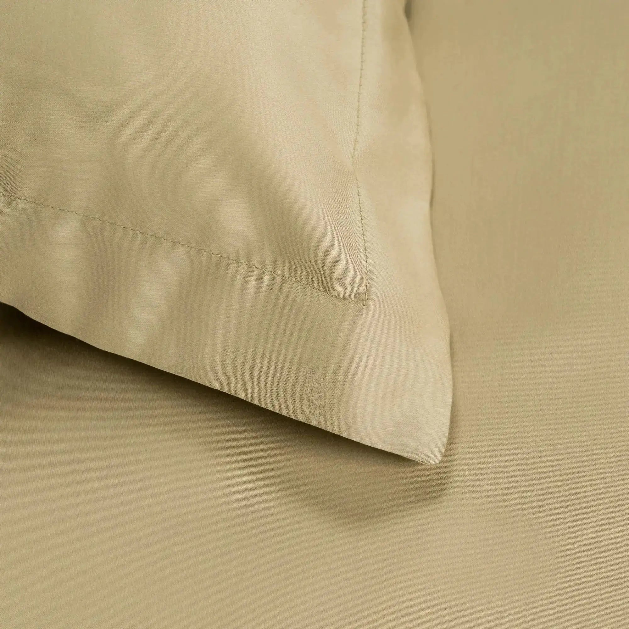 Fețe de pernă și cearceaf Simple Beige din bumbac natural – finisaje simple și elegante