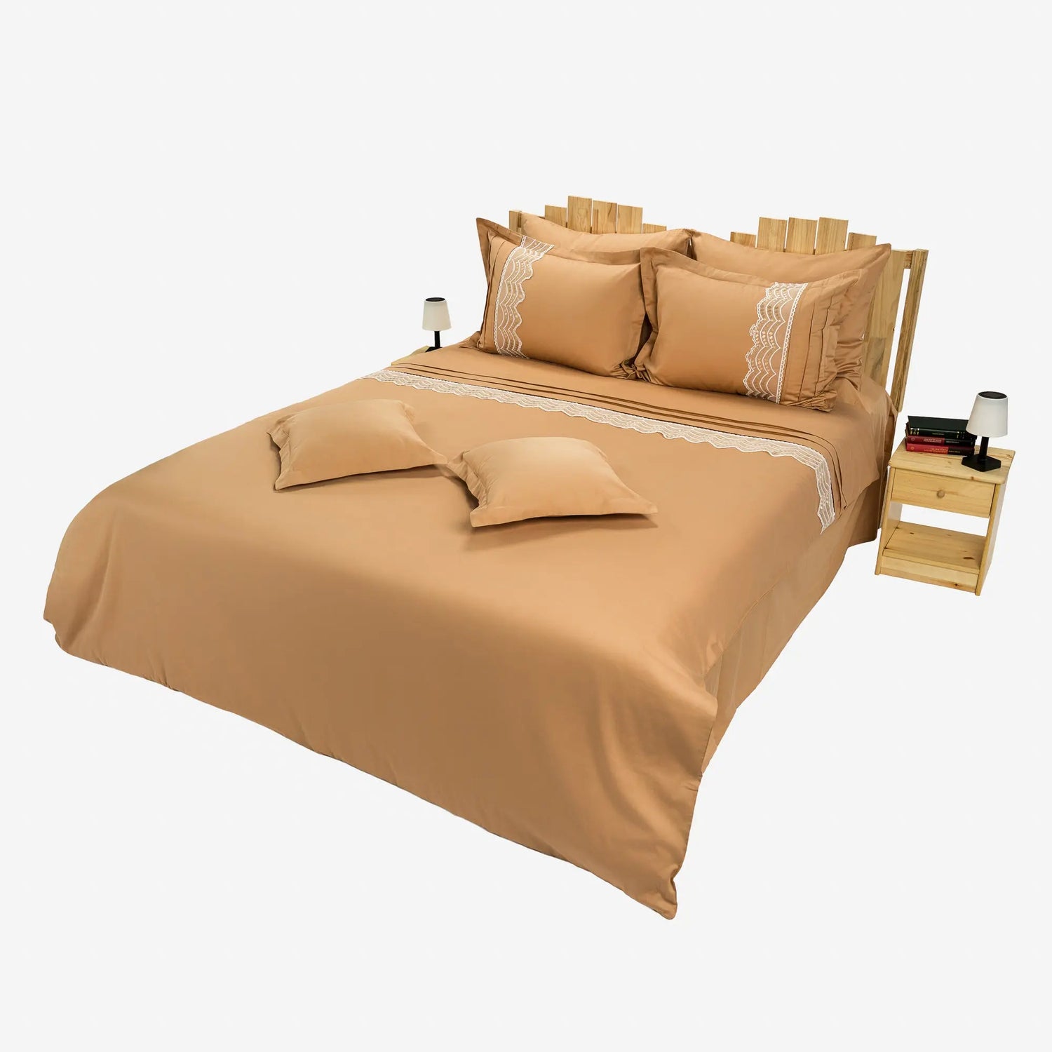 Lenjerie de pat 2 persoane Bej din bumbac satinat dens cu motive dantelă, personalizabilă – GOLDY CASA CRYSTAL CasaCrystal
