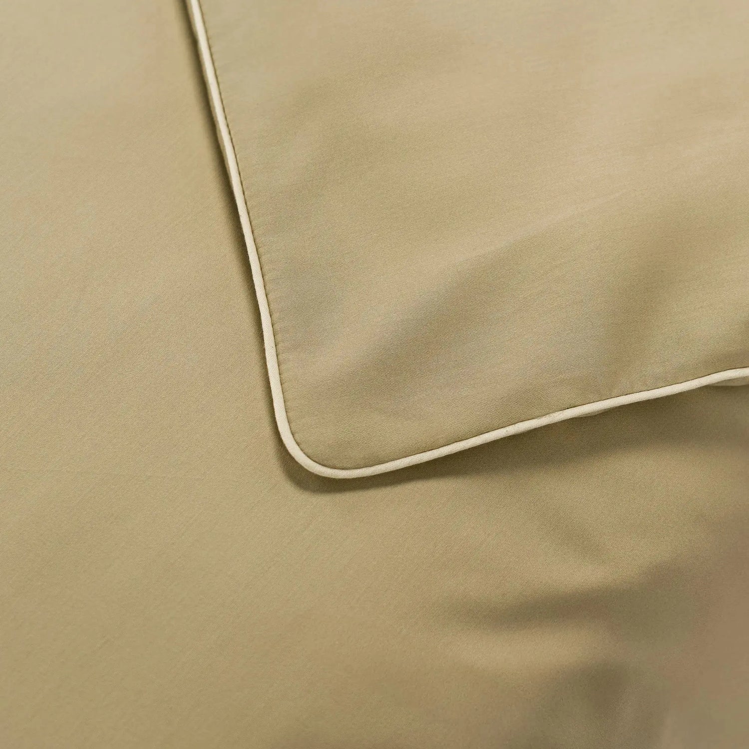 Lenjerie de pat 1 persoană Bej din bumbac satinat dens simplă, personalizabilă – ELEGANT BEIGE CasaCrystal CasaCrystal