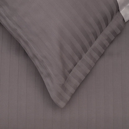 Lenjerie de pat 2 persoane Gri Taupe din Bumbac 100% satinat dens cu dungi, personalizabilă – TAUPE STRIPES