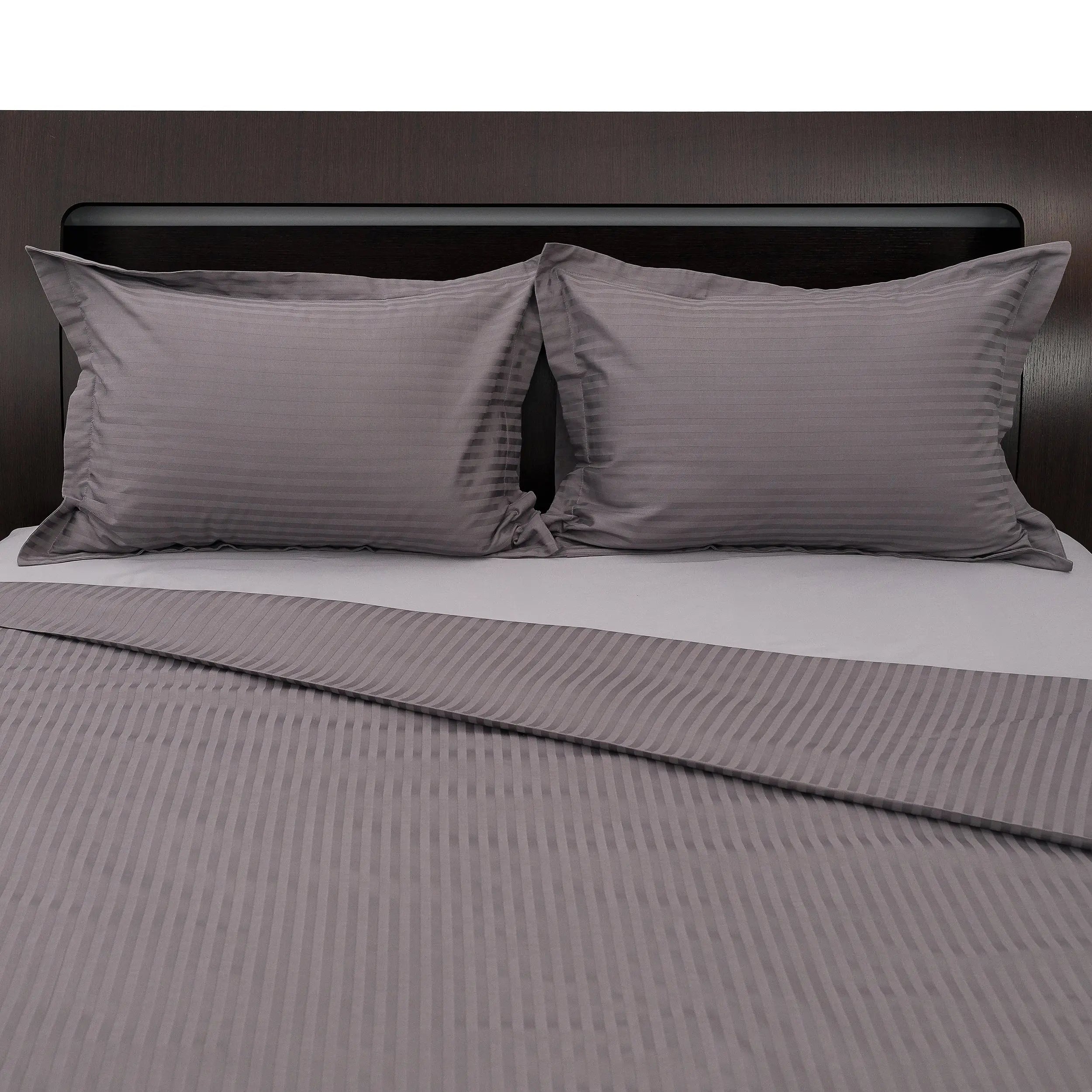 Lenjerie de pat 2 persoane Gri Taupe din Bumbac 100% satinat dens cu dungi, personalizabilă – TAUPE STRIPES