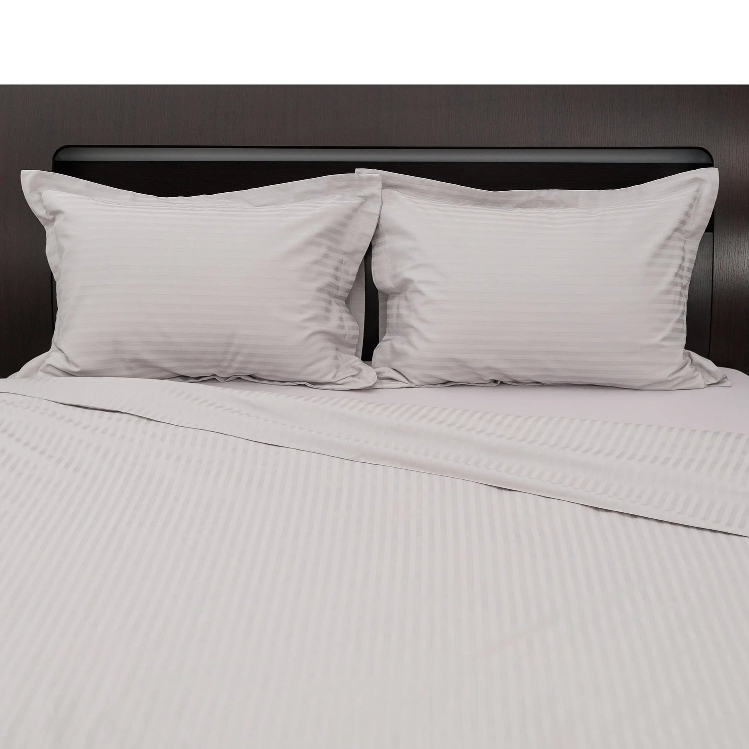 Lenjerie de pat 2 persoane Gri din Bumbac 100% satinat dens cu dungi, personalizabilă – GREIGE STRIPES