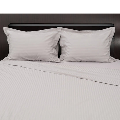 Lenjerie de pat 2 persoane Gri din Bumbac 100% satinat dens cu dungi, personalizabilă – GREIGE STRIPES