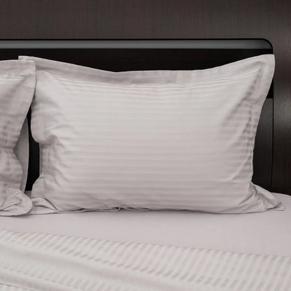 Lenjerie de pat 2 persoane Gri din Bumbac 100% satinat dens cu dungi, personalizabilă – GREIGE STRIPES