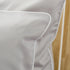 Design sofisticat gri pe lenjeria din bumbac 100% natural, aspect modern și rafinat