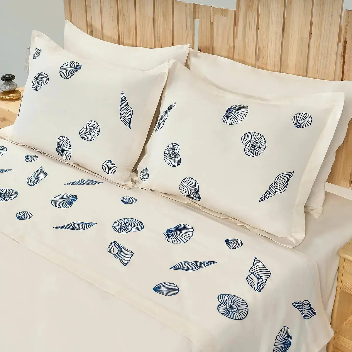 Lenjerie de pat Shells din bumbac 100% natural cu broderie cu scoici – Casa Crystal