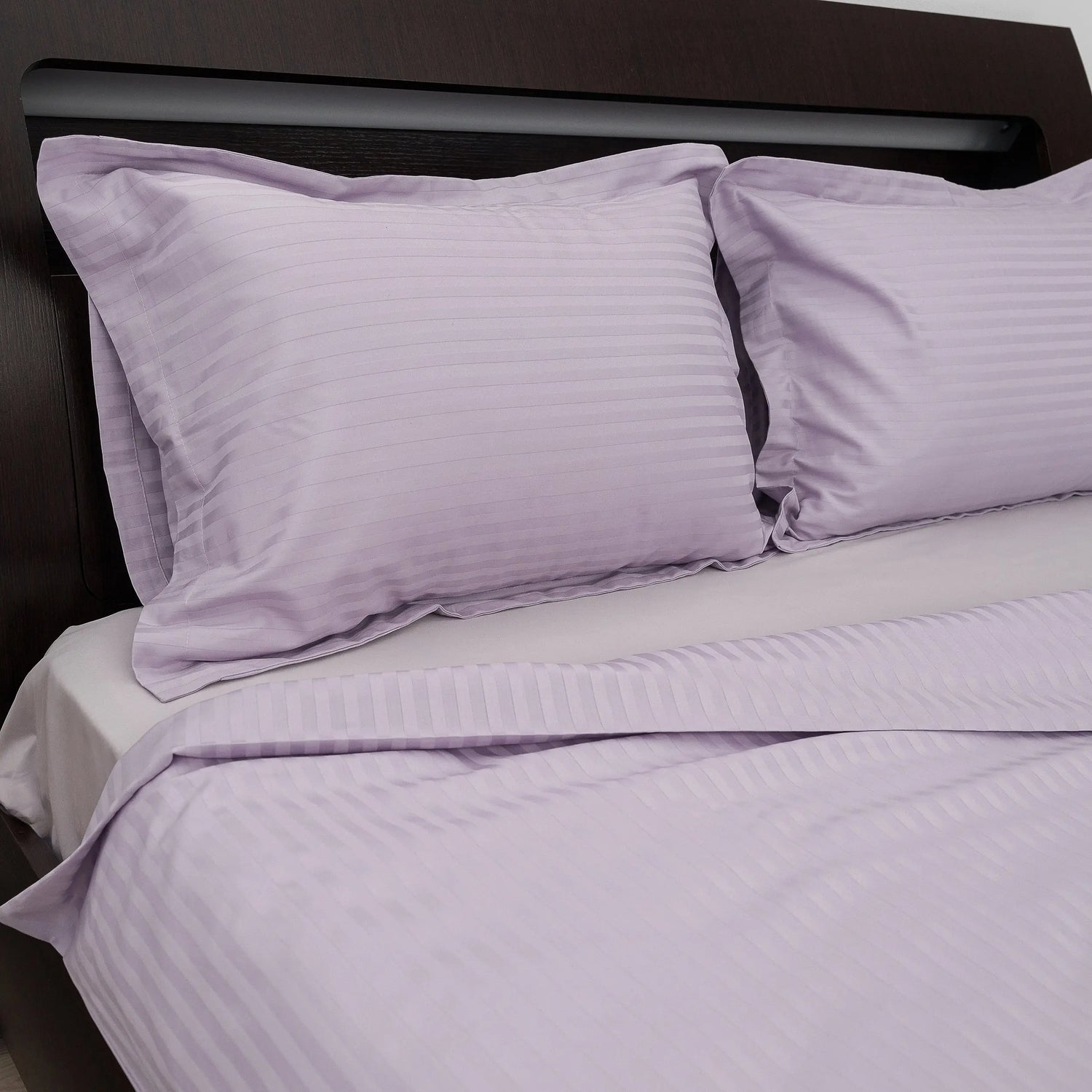Lenjerie de pat 2 persoane Mov din Bumbac 100% satinat dens cu dungi, personalizabilă – LILAC STRIPES
