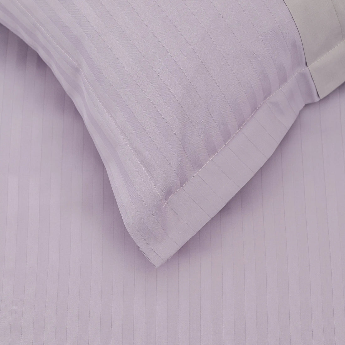 Lenjerie de pat 2 persoane Mov din Bumbac 100% satinat dens cu dungi, personalizabilă – LILAC STRIPES