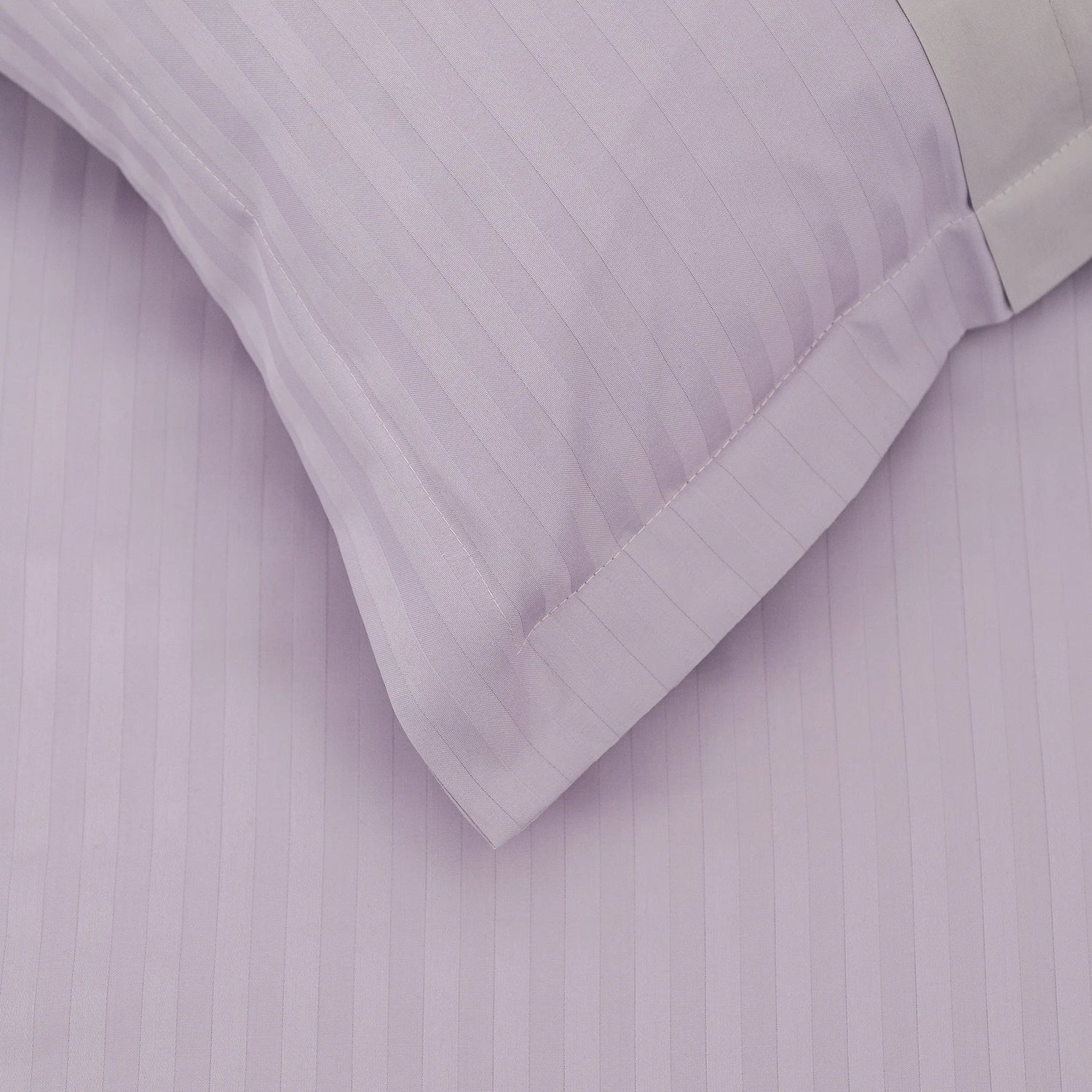 Lenjerie de pat 2 persoane Mov din Bumbac 100% satinat dens cu dungi, personalizabilă – LILAC STRIPES