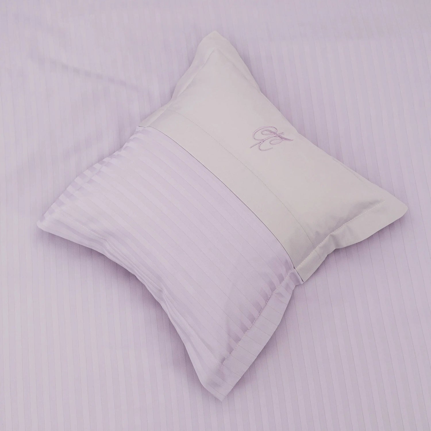 Lenjerie de pat 2 persoane Mov din Bumbac 100% satinat dens cu dungi, personalizabilă – LILAC STRIPES