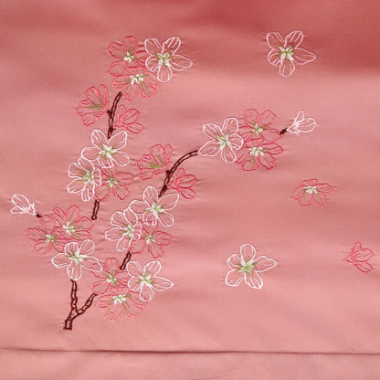 Lenjerie de pat 2 persoane Roz din Bumbac 100% satinat dens, brodată cu motive florale, personalizabilă – CHERRY BLOSSOM