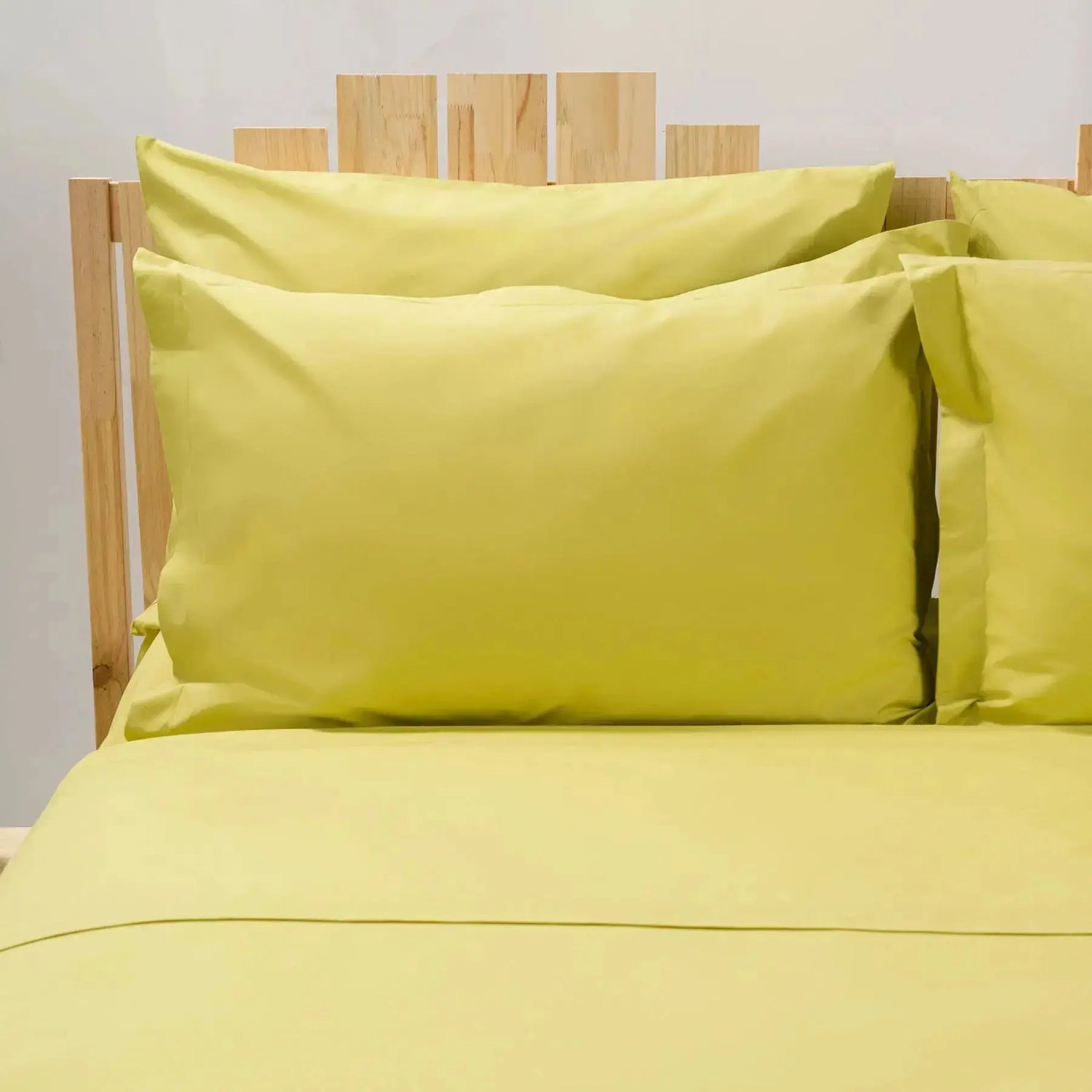 Set complet lenjerie simple green din bumbac natural – ideal pentru cadou sau uz zilnic