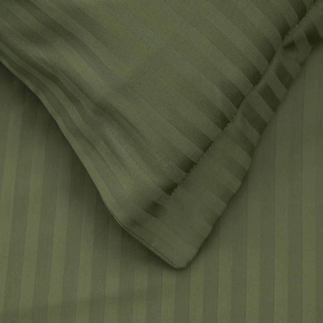 Lenjerie de pat 2 persoane Verde din Bumbac 100% satinat dens cu dungi, personalizabilă – GREEN STRIPES
