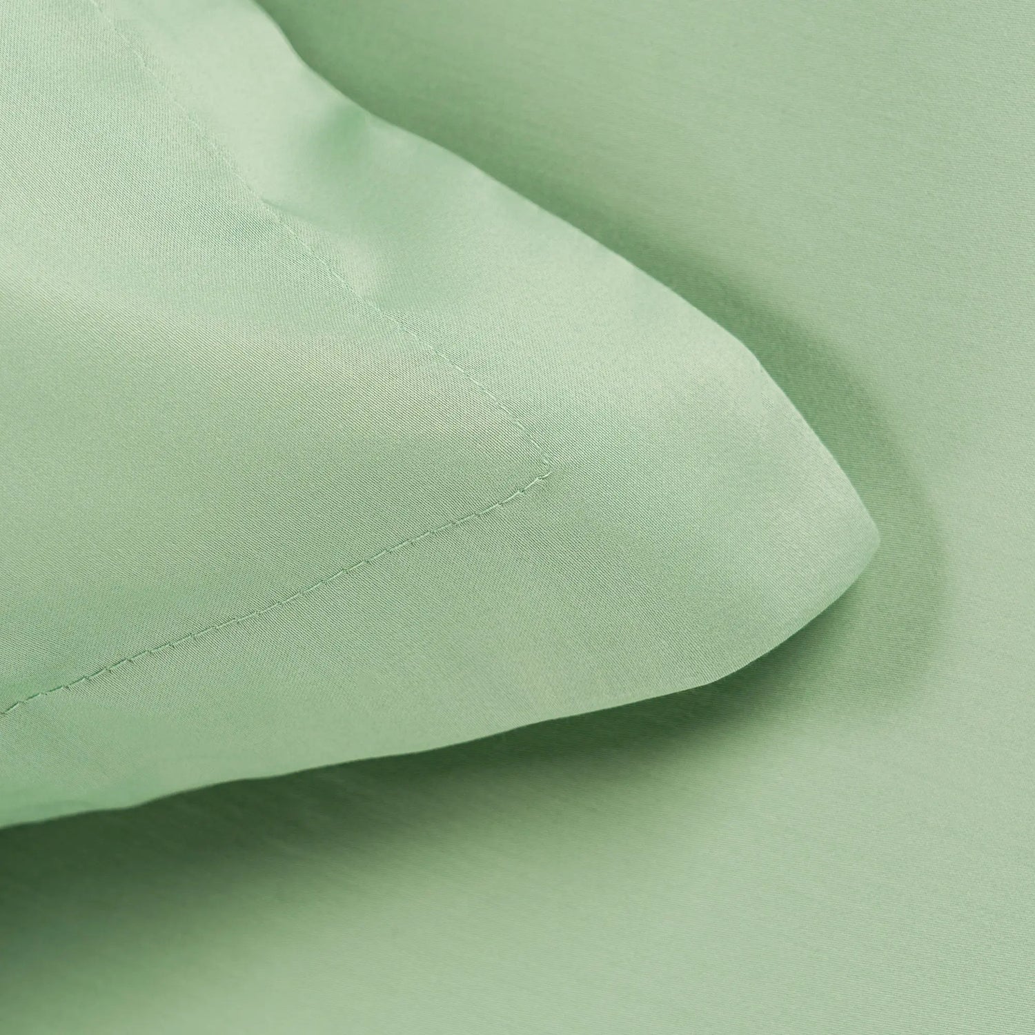 Lenjerie de pat 2 persoane Verde din bumbac satinat dens simplă, personalizabilă – SIMPLE MINT CASA CRYSTAL CasaCrystal