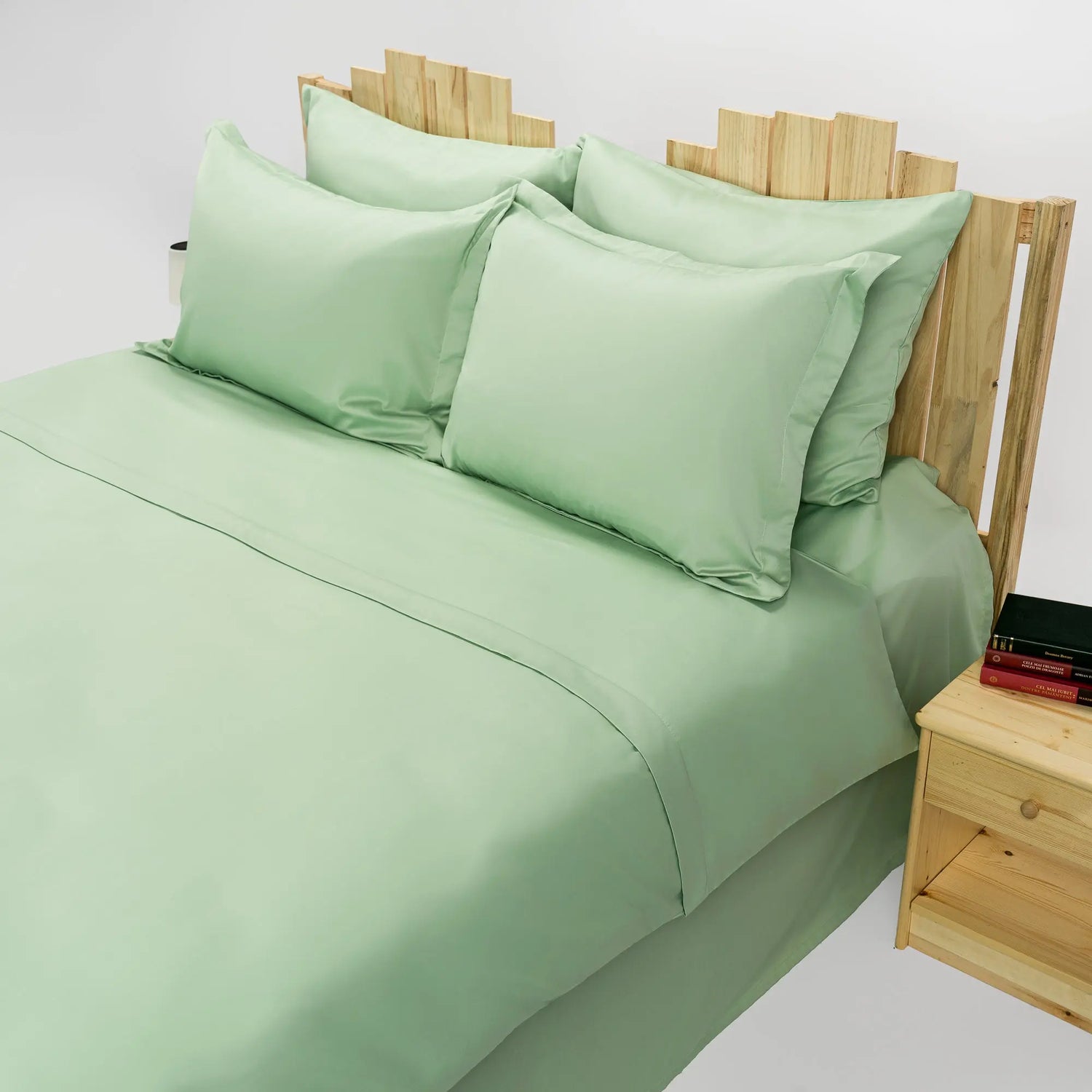 Lenjerie de pat 2 persoane Verde din bumbac satinat dens simplă, personalizabilă – SIMPLE MINT CASA CRYSTAL CasaCrystal