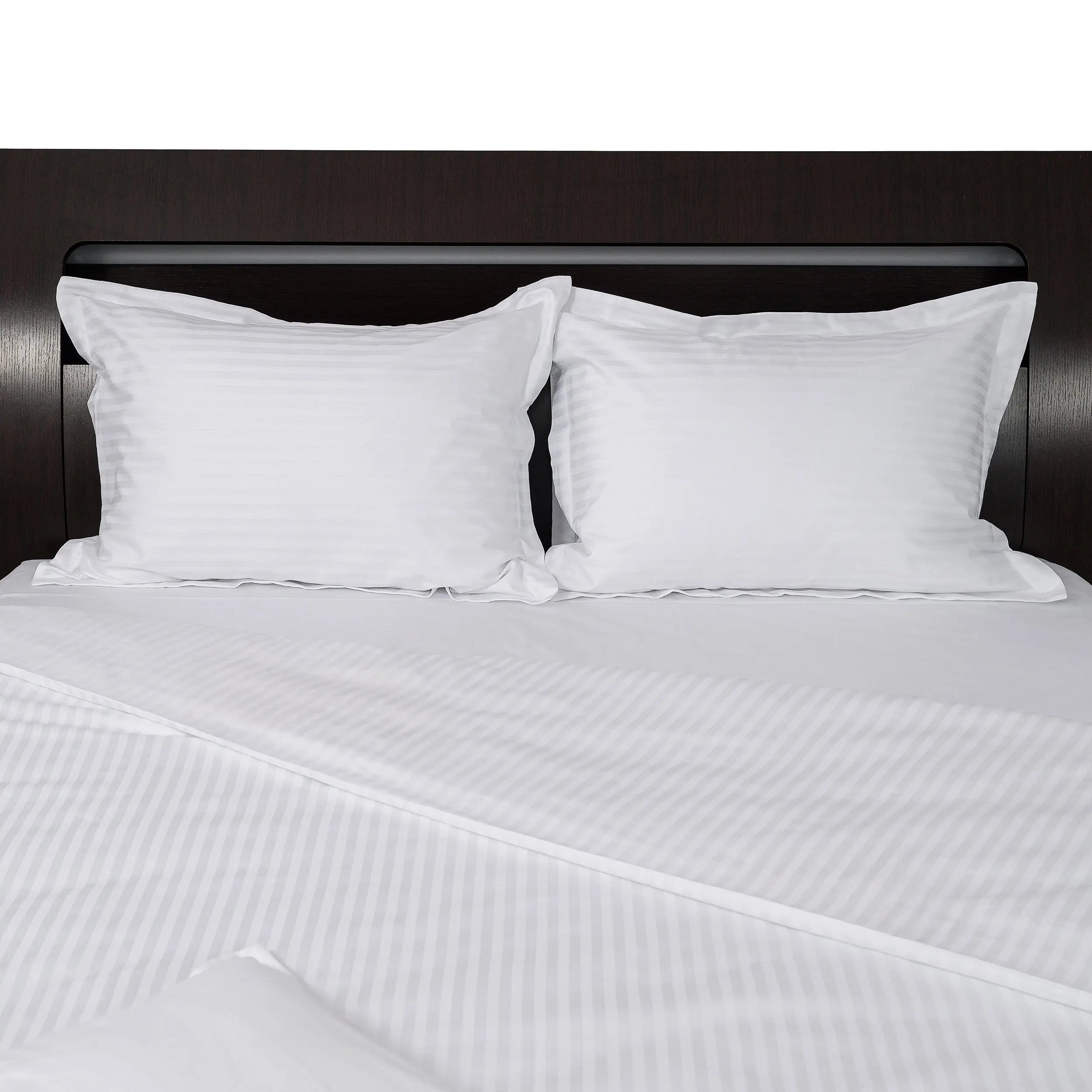 Lenjerie de pat 2 persoane Albă din Bumbac 100% satinat dens cu dungi, personalizabilă – WHITE STRIPES