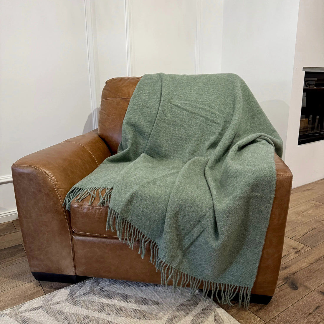 Pătură premium cu franjuri, perfectă pentru serile reci