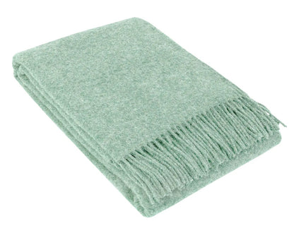 Imagine cu pătură ZELANDIA integrată într-un interior calm