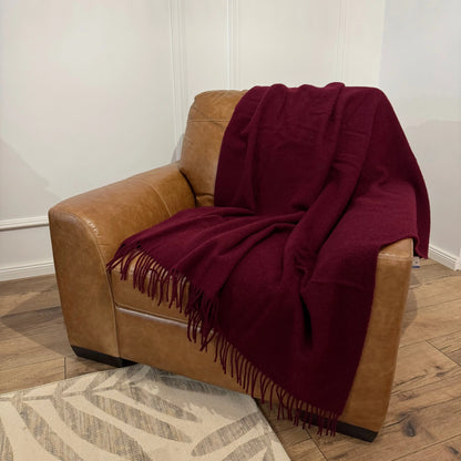 Pătură Din 100% Lână Noua Zeelandă visinie 140x200cm | Model ZELANDIA Red CASA CRYSTAL CasaCrystal