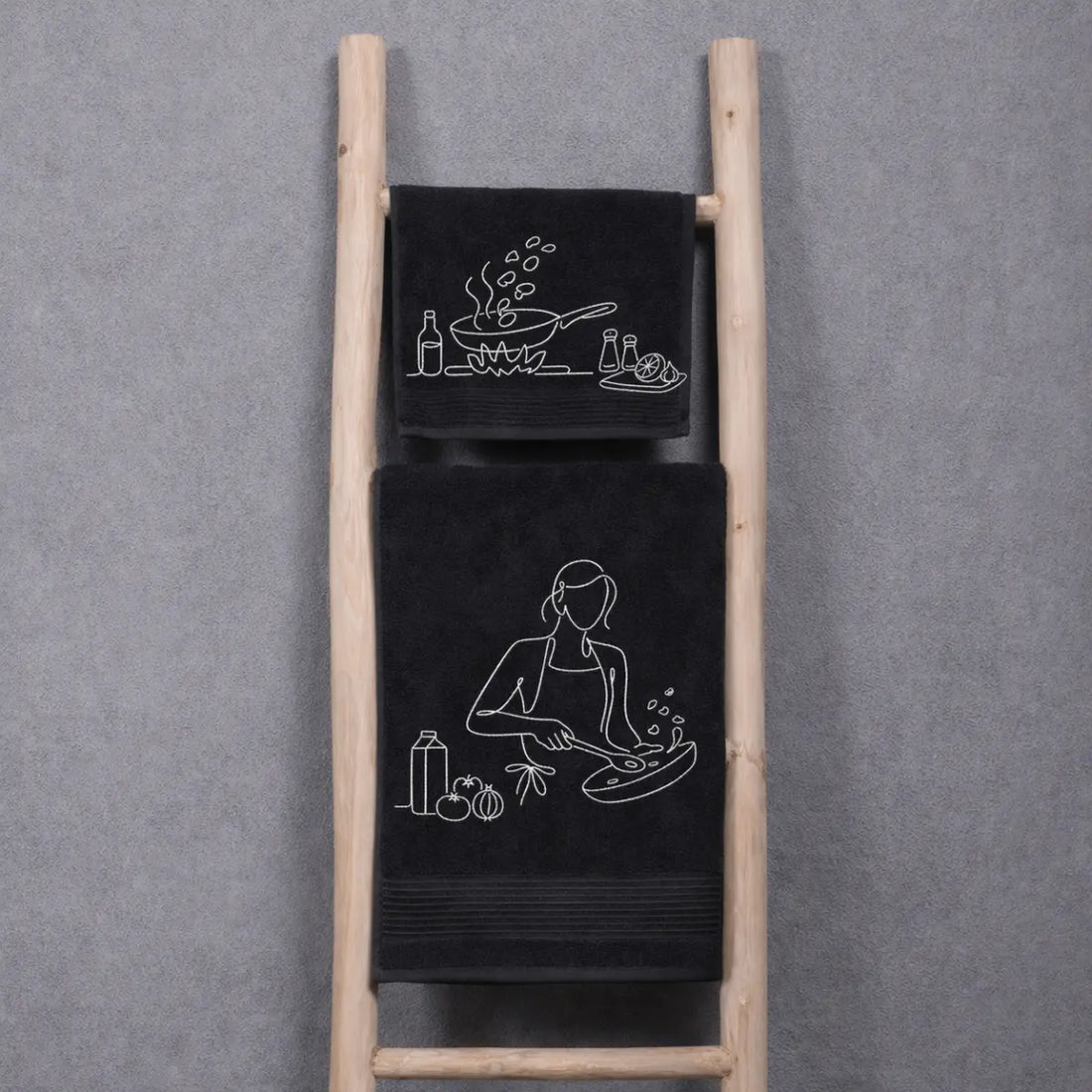 prosoape de baie negre, set de 2, cu broderie cu o fata gatind, perfecte pentru un iubitor de mancare