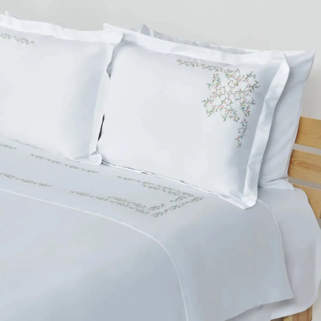 Detaliu textură bumbac 100% natural pe lenjeria Dandy, finisaj delicat